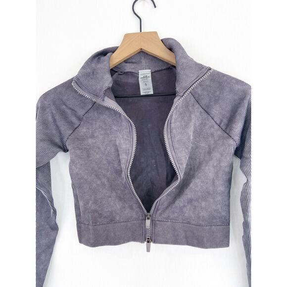 Mono B Women's Purple Raglan Athletic Cropped Long Sleeve Double Zip Sweater - Picture 4 of 8